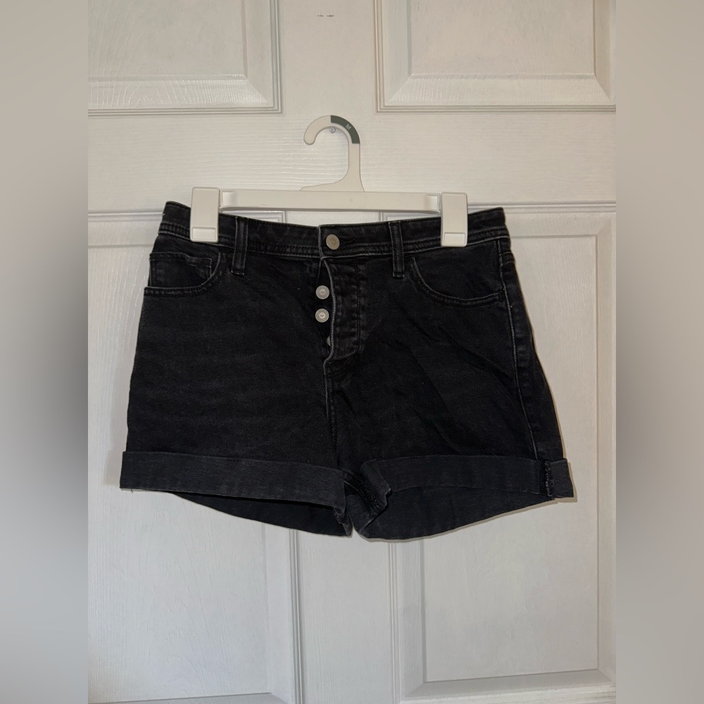 Black Hollister jeans shorts size 7